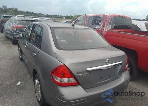 2010 Nissan Versa 1.8S z USA, uszkodzony, nr VIN 3N1BC1AP2AL373503